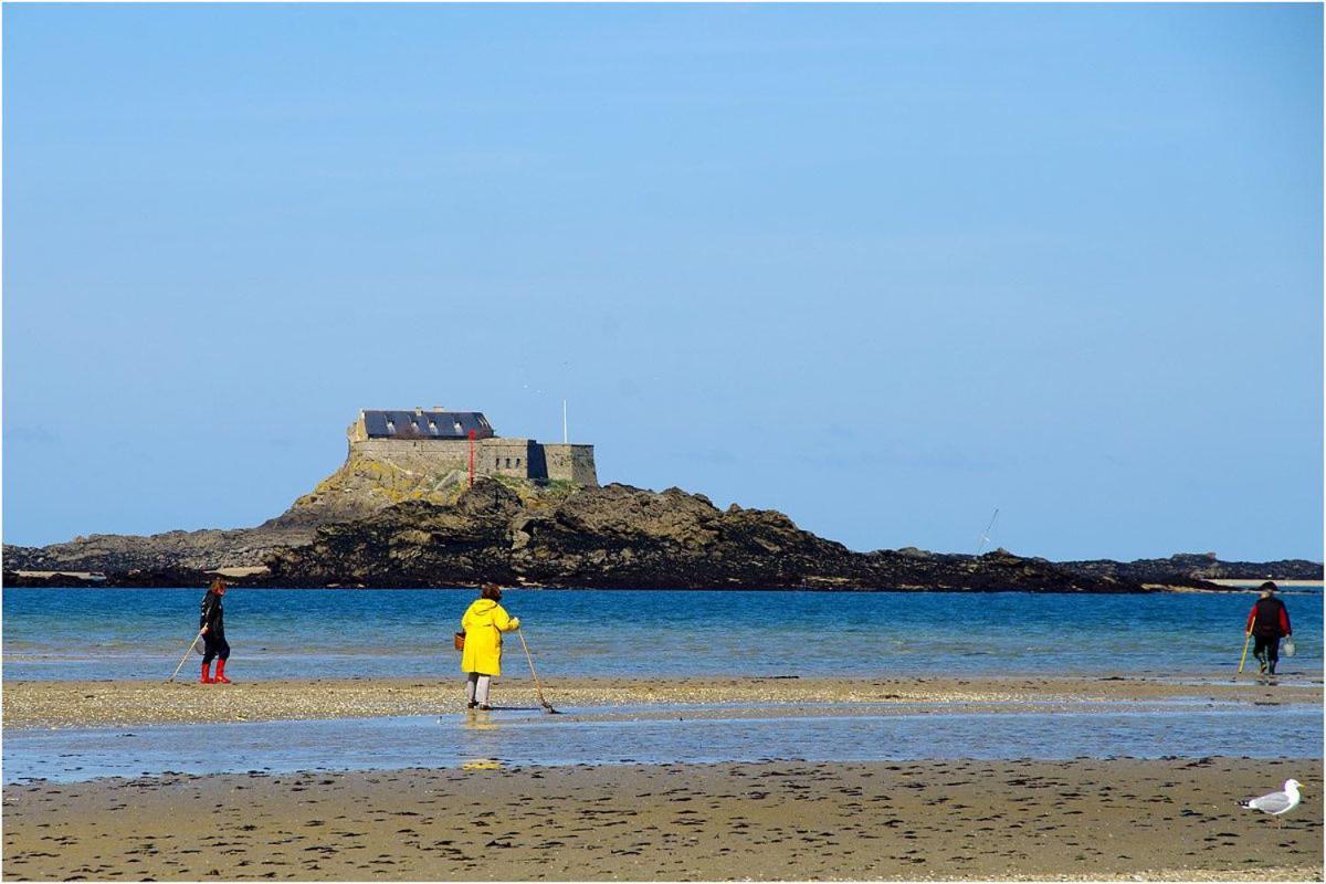 Quartier Saint-Enogat Maison De Charme Proche Des Plages ディナール エクステリア 写真
